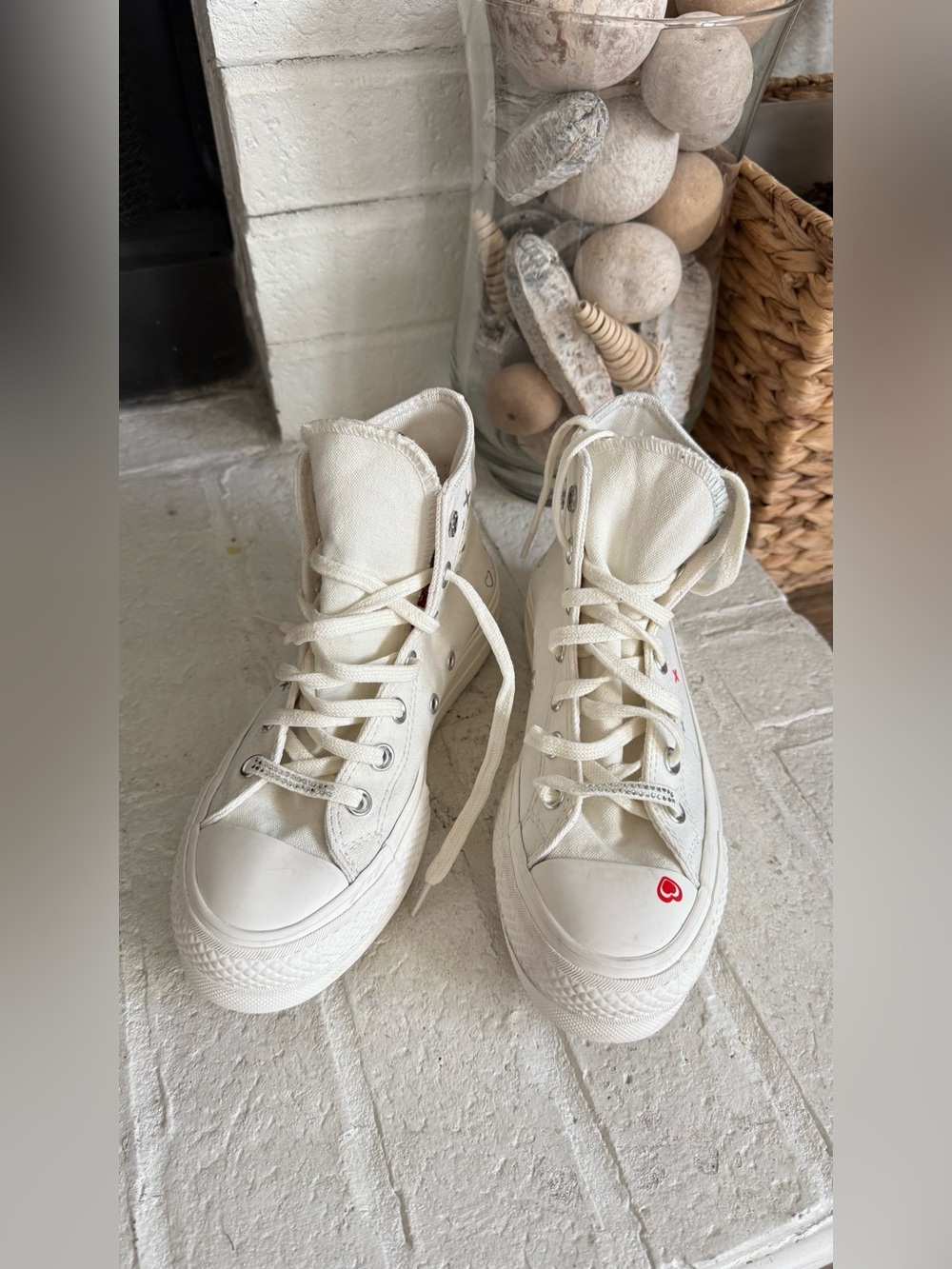 Converse Chuck Taylor All Star Lift Y2K Heart Platform High Top A09114C W 5.5 - Picture 2 of 10